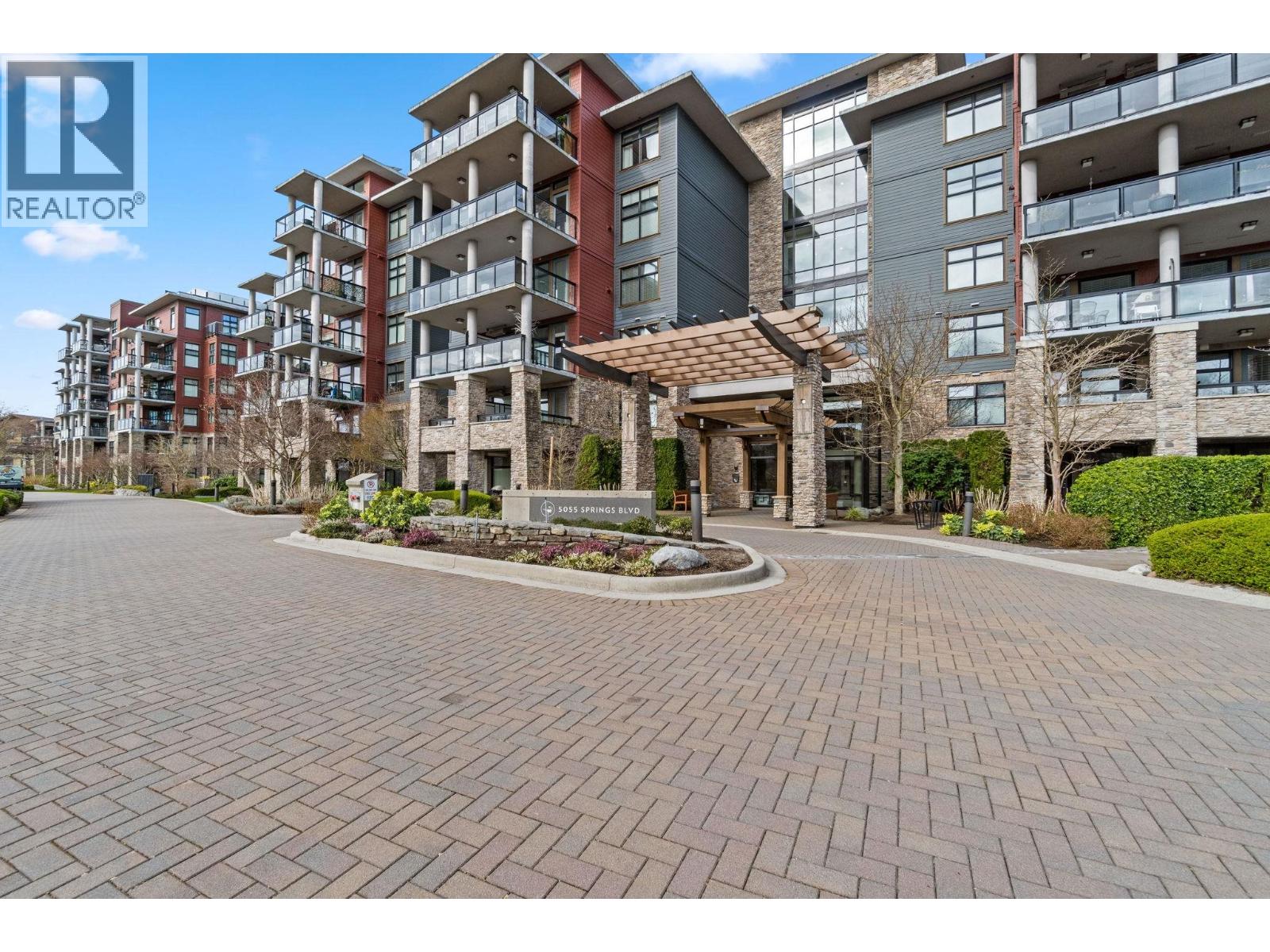 211 5055 SPRINGS BOULEVARD, Delta, British Columbia