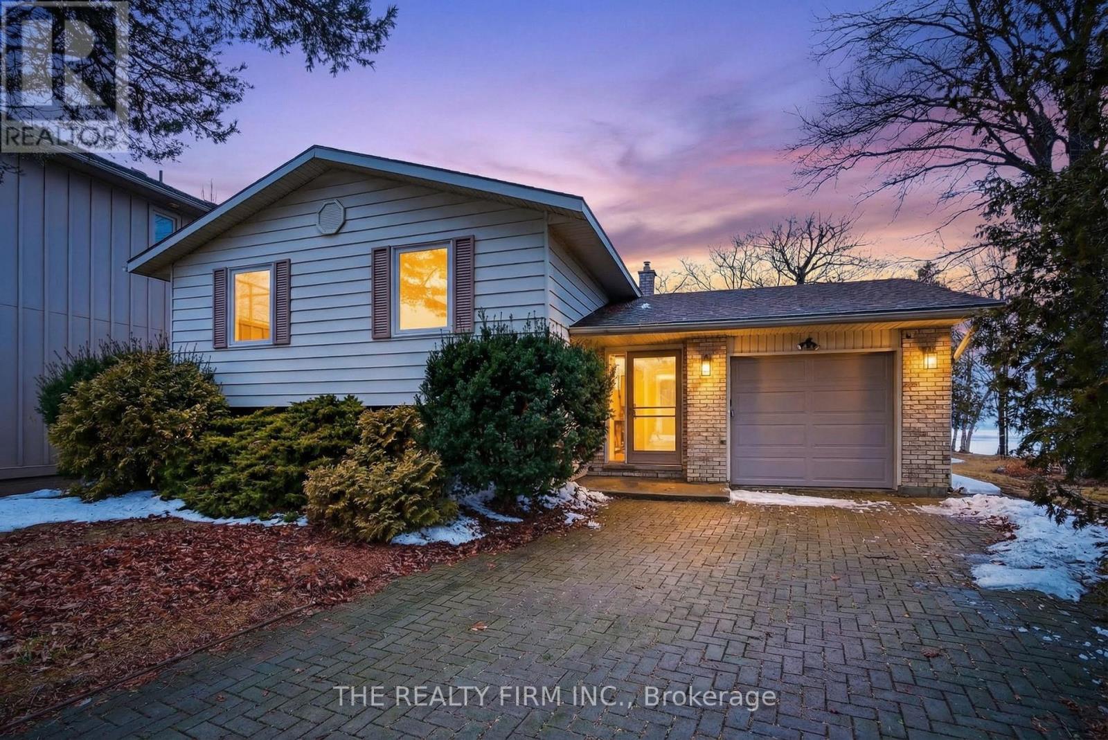 4084 BLUEPOINT DRIVE, Plympton-Wyoming, Ontario