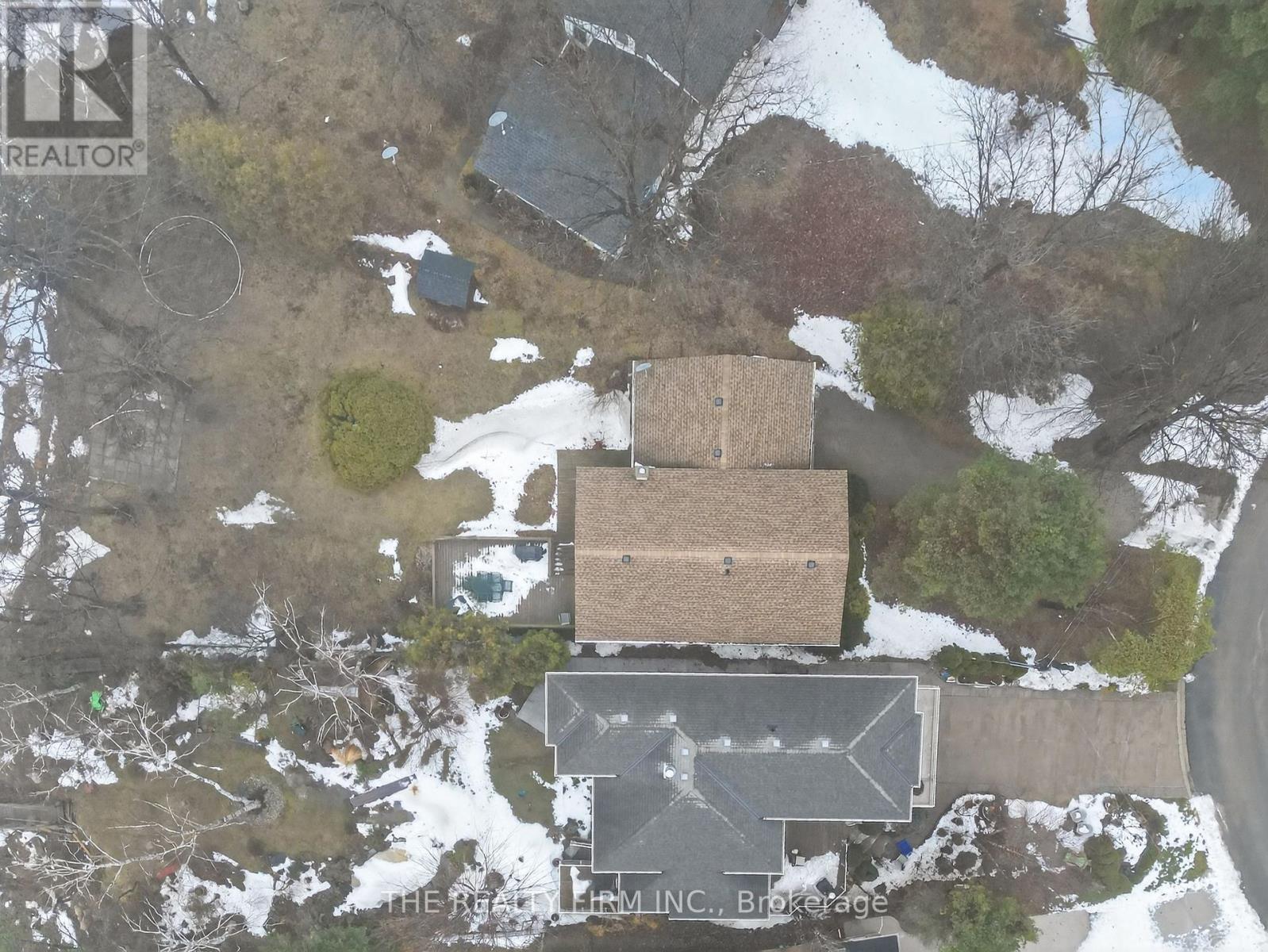 4084 Bluepoint Drive, Plympton-Wyoming, Ontario  N0N 1J6 - Photo 38 - X12828874