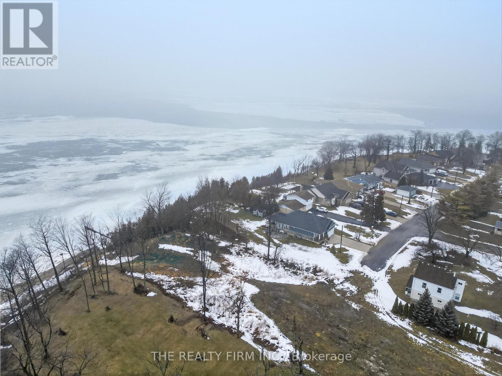 4084 Bluepoint Drive, Plympton-Wyoming, Ontario  N0N 1J6 - Photo 40 - X12828874