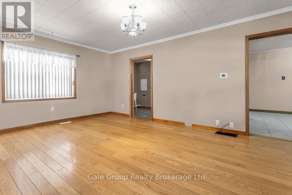 150 Frances Street, Ingersoll, Ontario  N5C 2H5 - Photo 8 - X12828872