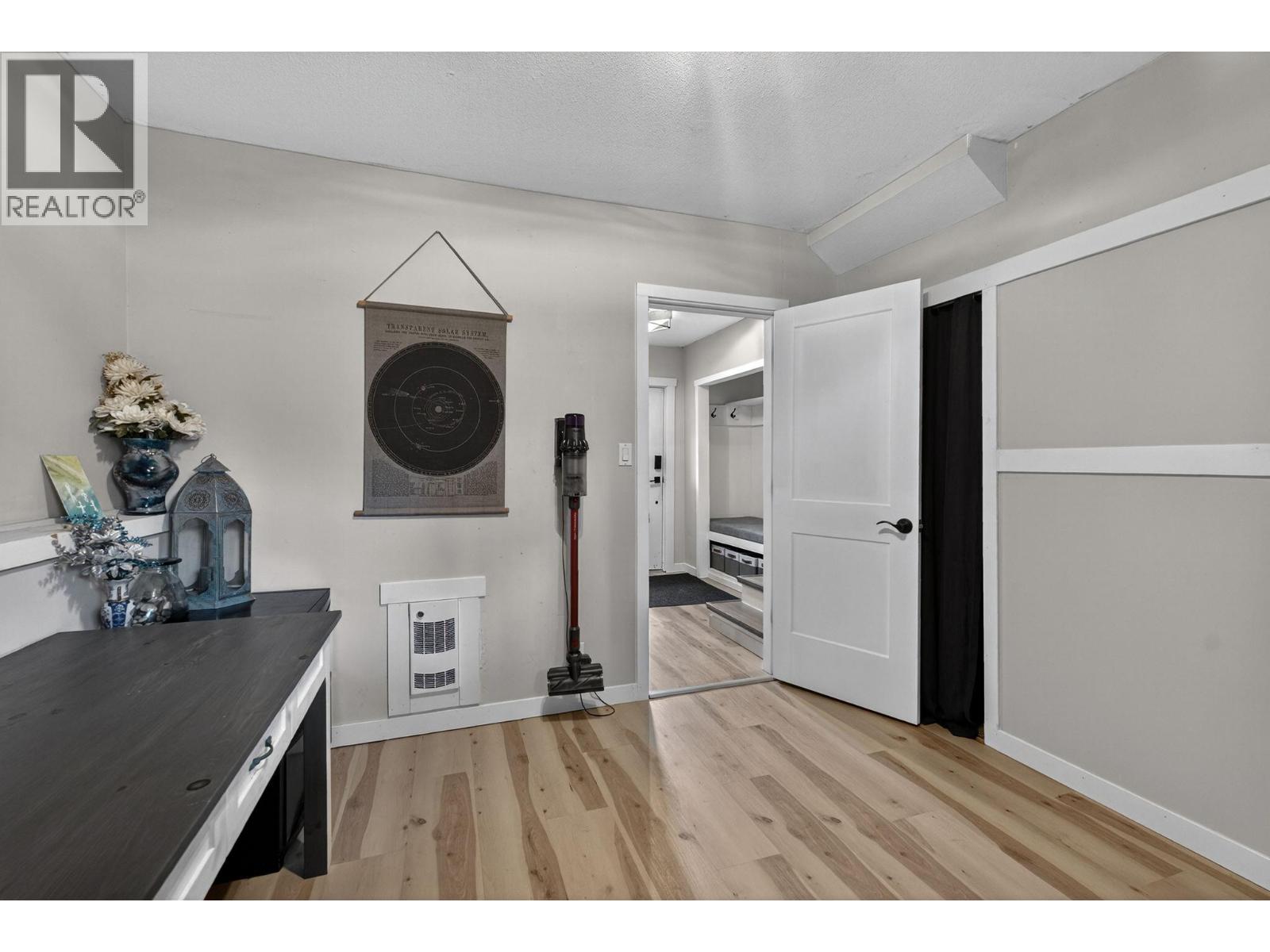 9803 Venables Drive, Coldstream, British Columbia  V1B 2K1 - Photo 11 - 10376732