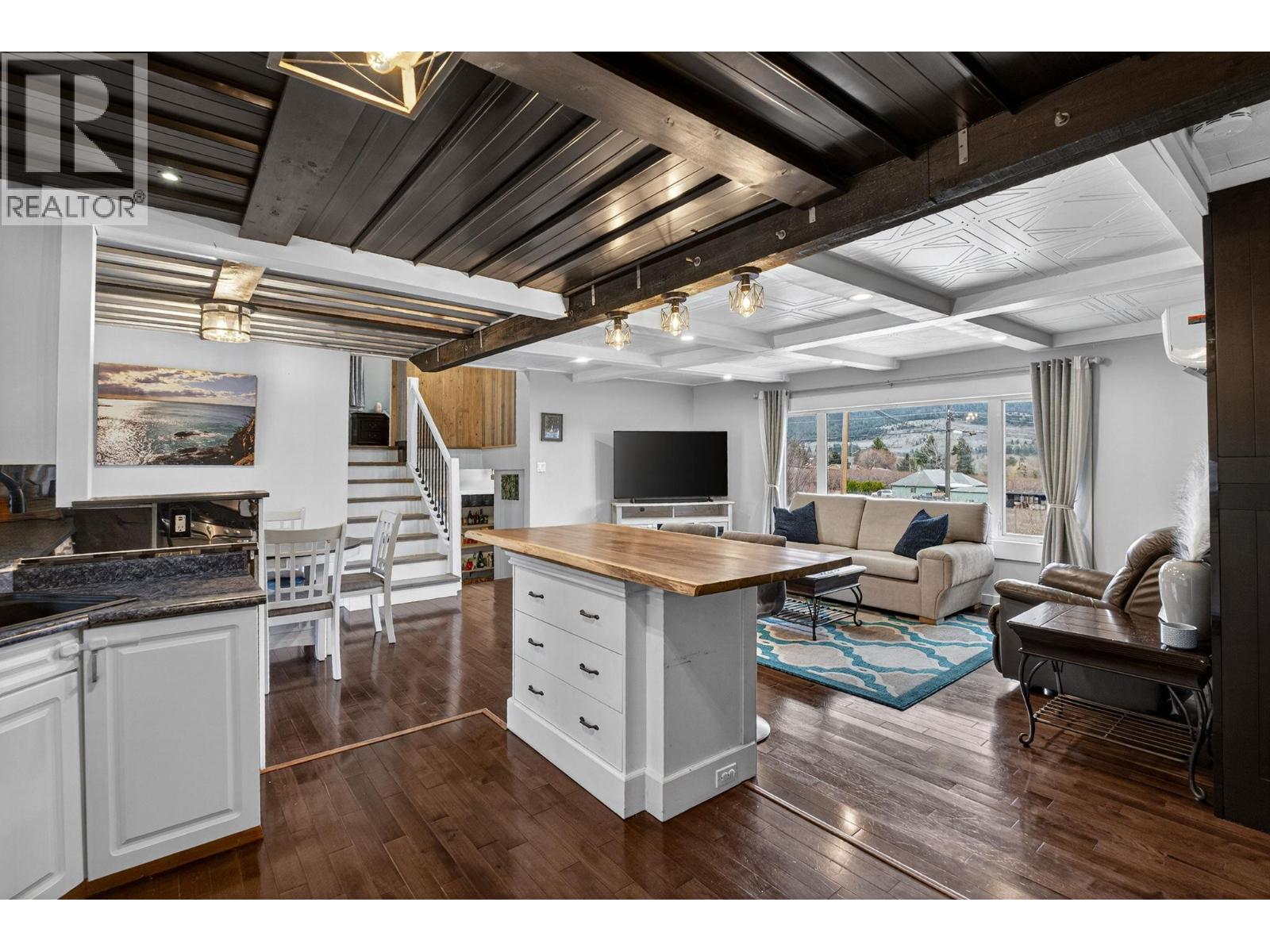 9803 Venables Drive, Coldstream, British Columbia  V1B 2K1 - Photo 23 - 10376732