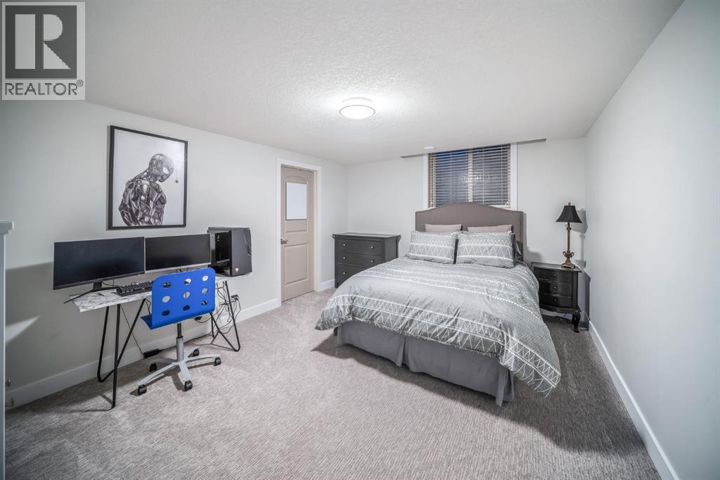 216 Gleneagles Estates Lane, Cochrane, Alberta  T4C 2H7 - Photo 40 - A2283334