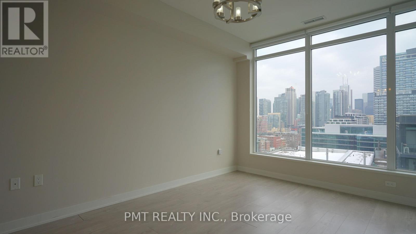 1712 - 27 Bathurst Street, Toronto (Waterfront Communities), Ontario  M5V 0R1 - Photo 11 - C12828818