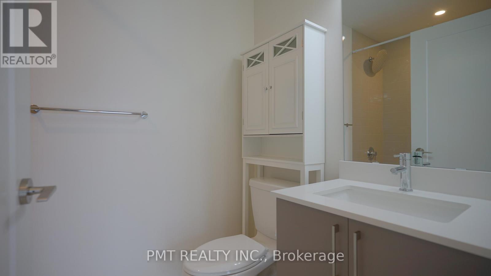 1712 - 27 Bathurst Street, Toronto (Waterfront Communities), Ontario  M5V 0R1 - Photo 17 - C12828818