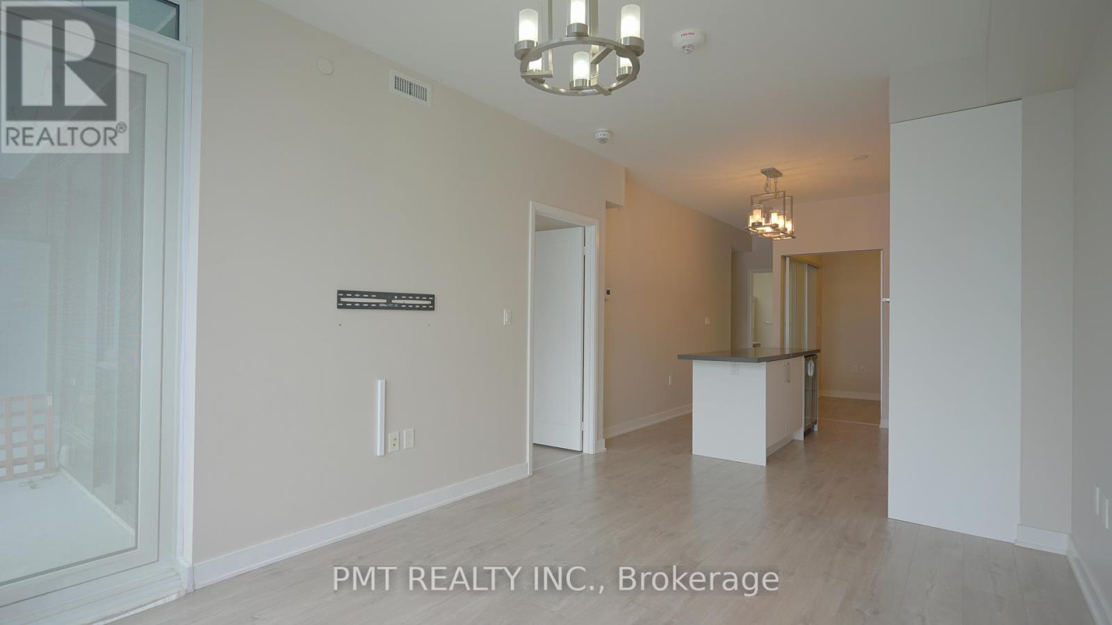 1712 - 27 Bathurst Street, Toronto (Waterfront Communities), Ontario  M5V 0R1 - Photo 6 - C12828818