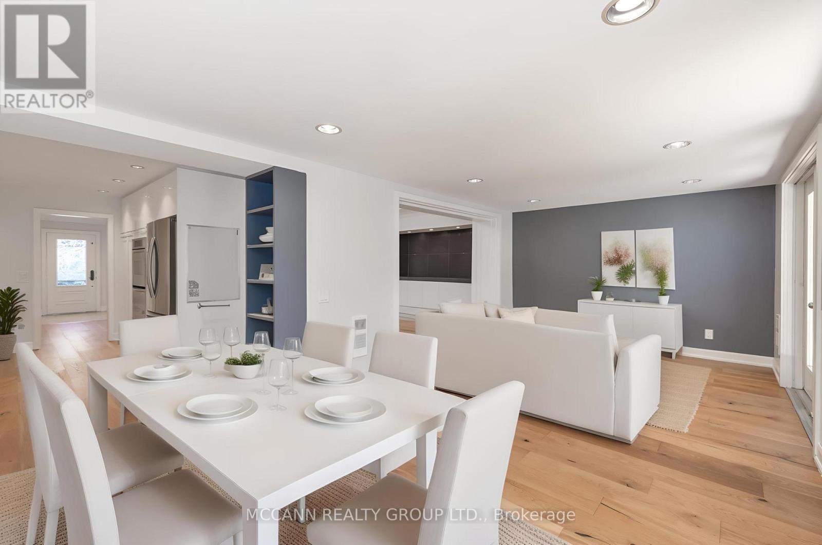 29 Glen Rush Boulevard, Toronto, Ontario  M5N 2T4 - Photo 11 - C12828866