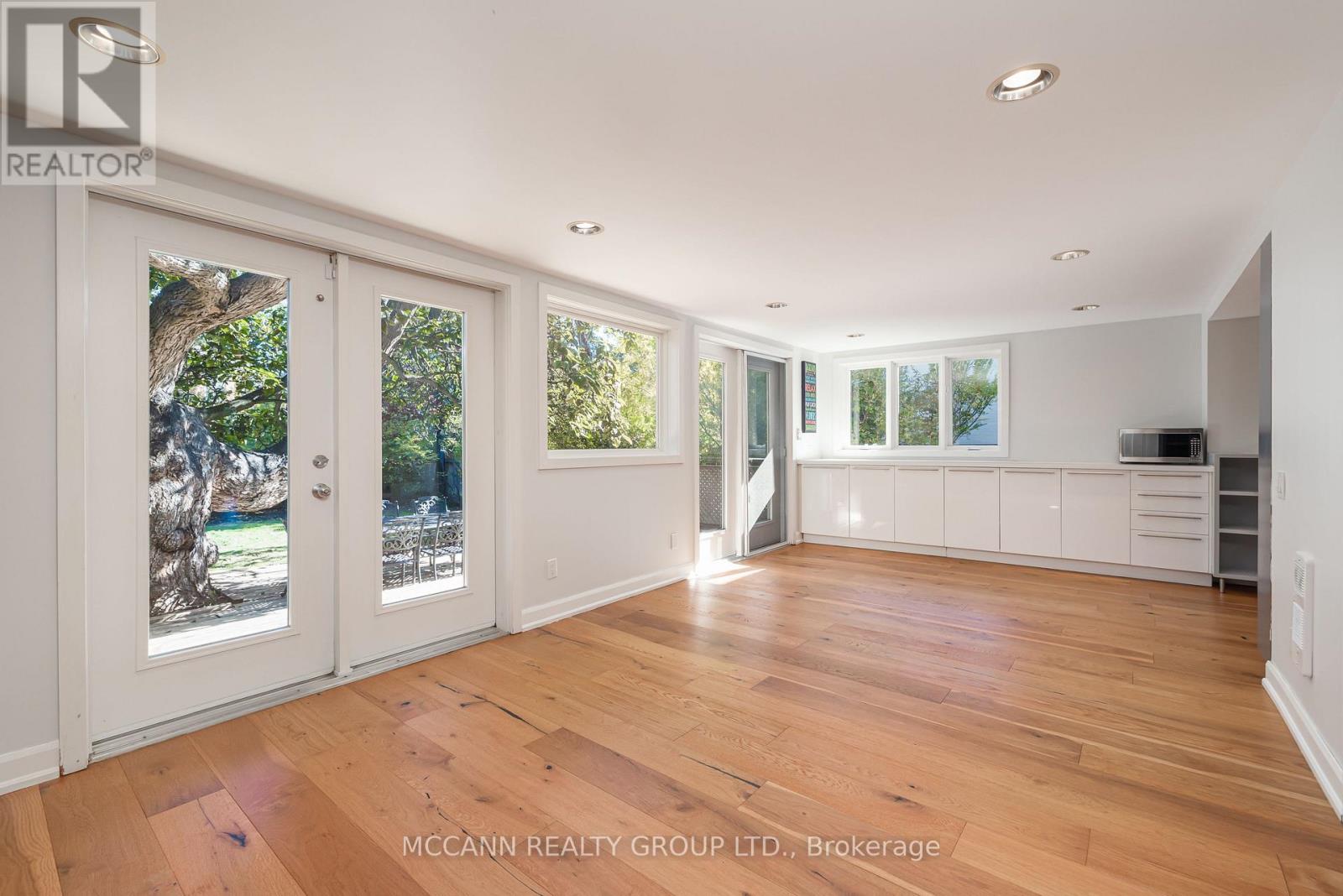 29 Glen Rush Boulevard, Toronto, Ontario  M5N 2T4 - Photo 17 - C12828866