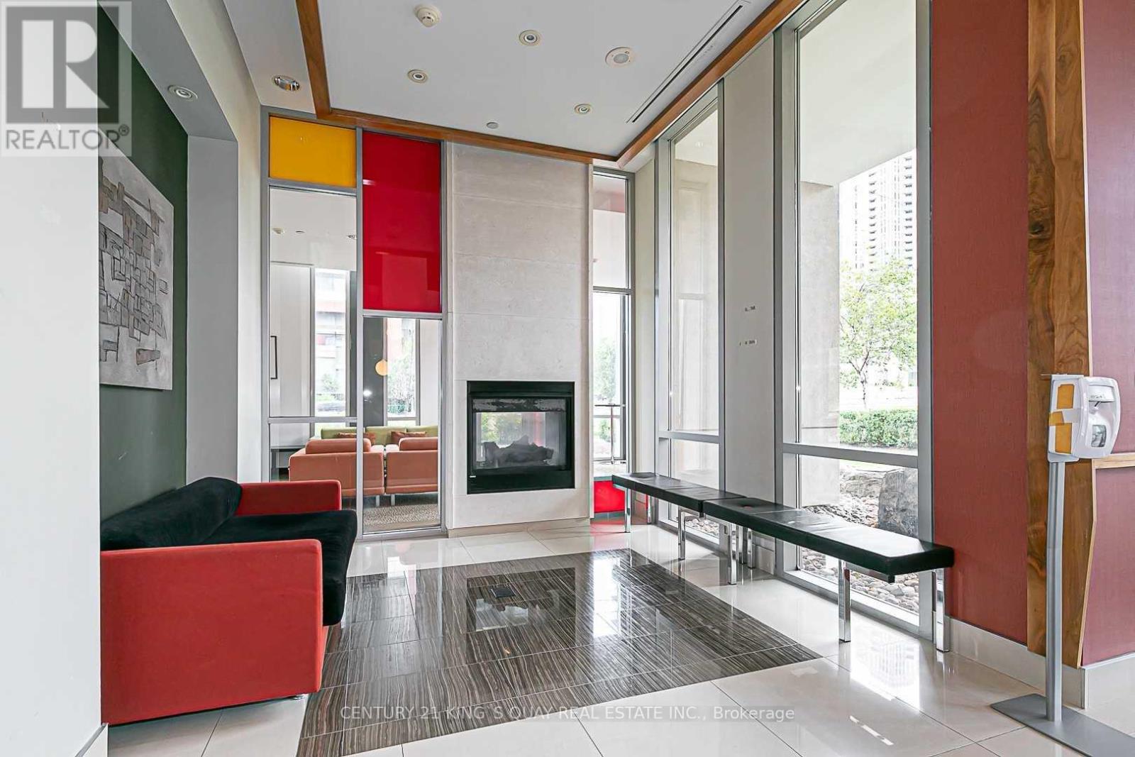 1905 - 30 Canterbury Place, Toronto, Ontario  M2N 0B9 - Photo 2 - C12828878