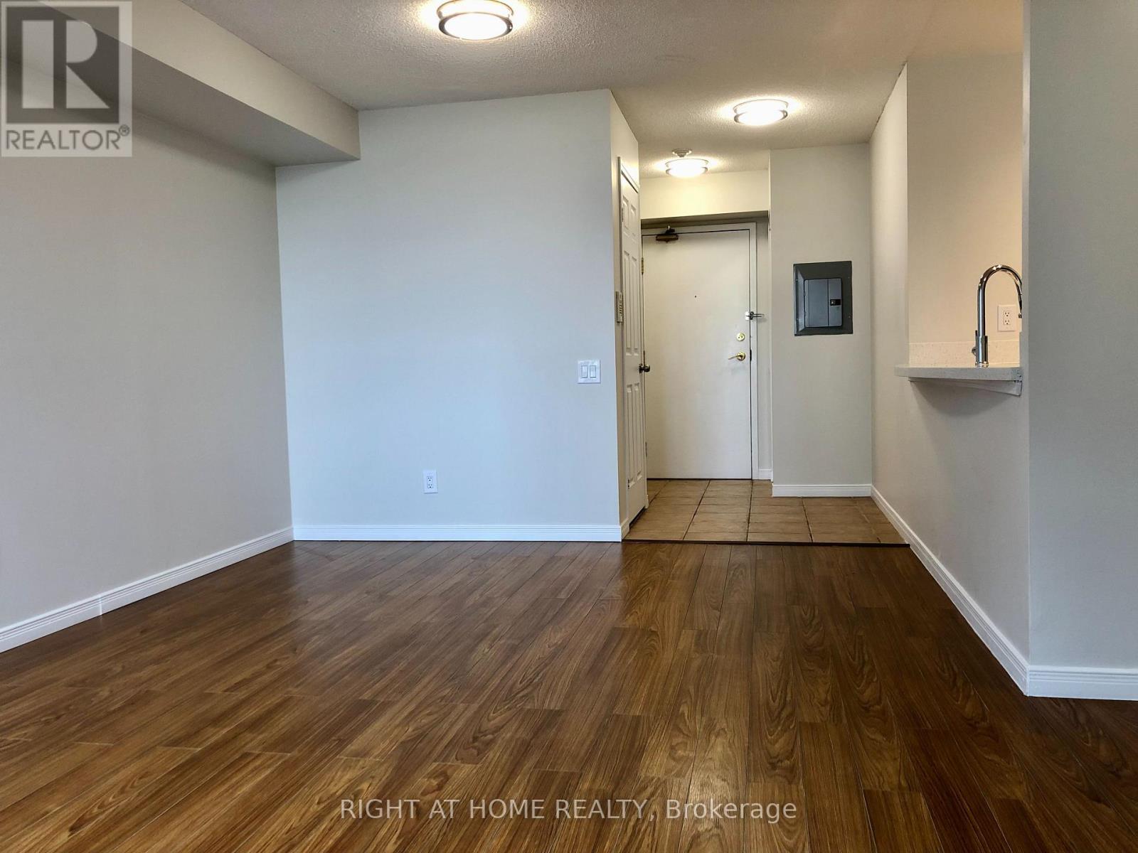 1801 - 8 Hillcrest Avenue, Toronto, Ontario  M2N 6Y6 - Photo 11 - C12828894