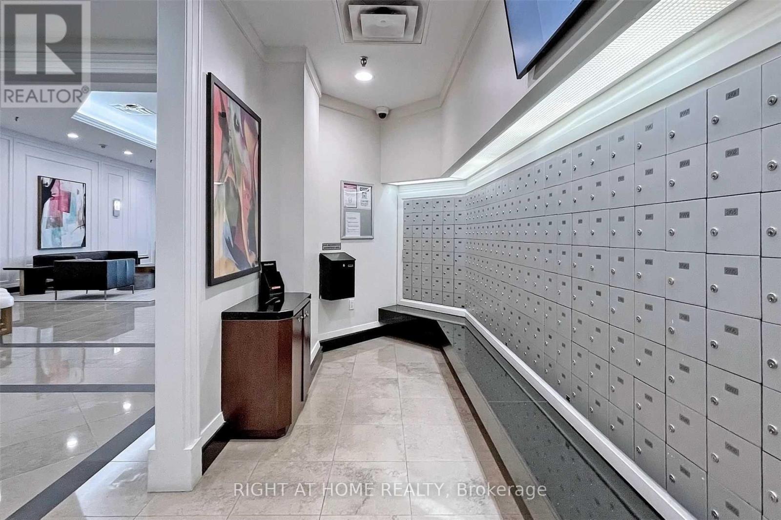 1801 - 8 Hillcrest Avenue, Toronto, Ontario  M2N 6Y6 - Photo 7 - C12828894