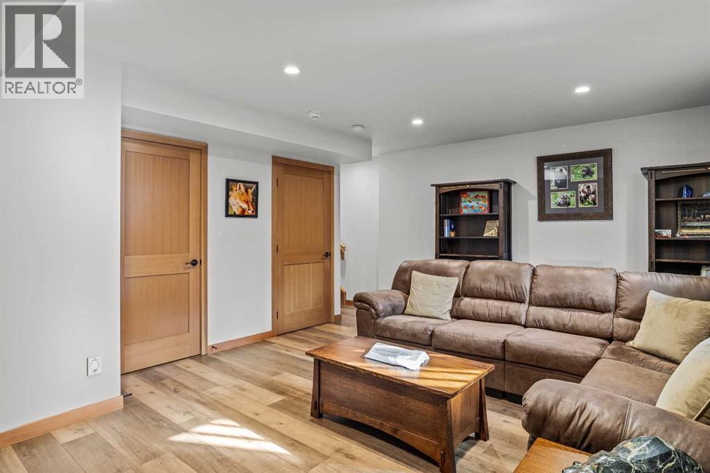 7 Creekside Mews, Canmore, Alberta  T1W 2G2 - Photo 30 - A2284810