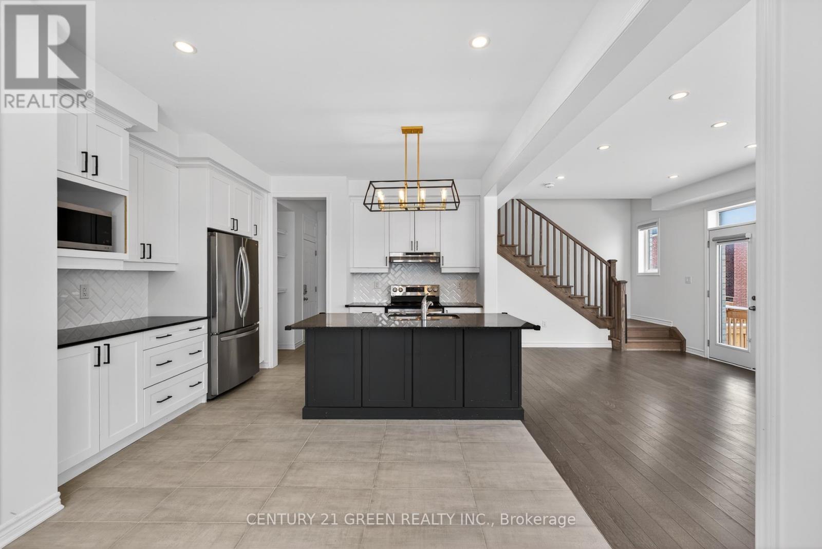 3140 Willowridge Path, Pickering, Ontario  L1V 2P9 - Photo 8 - E12828906