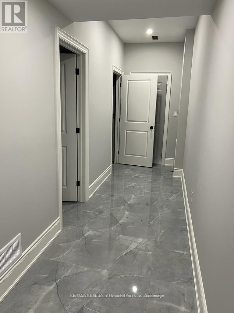 Bsmt - 33 Twin Pauls Crescent, Toronto, Ontario  M1R 3Z6 - Photo 5 - E12828914