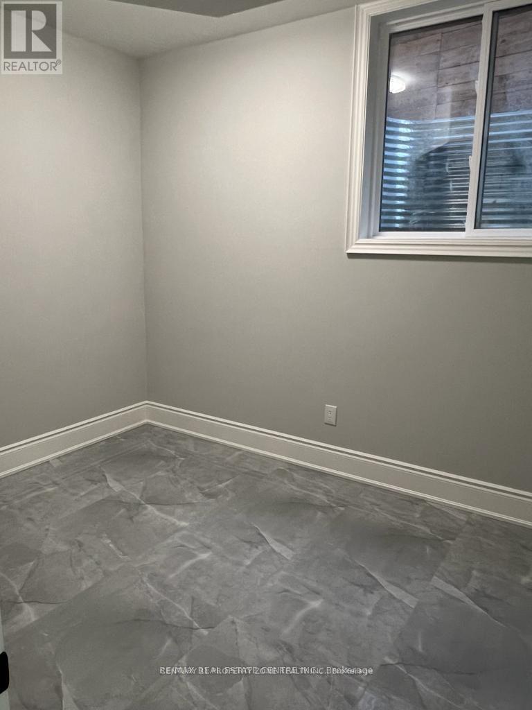 Bsmt - 33 Twin Pauls Crescent, Toronto, Ontario  M1R 3Z6 - Photo 6 - E12828914