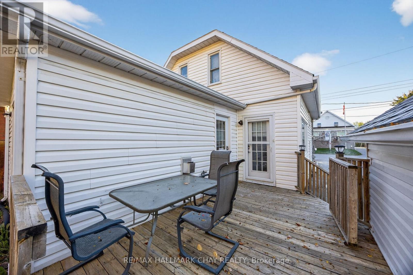 8 John Street, Springwater, Ontario  L0L 1P0 - Photo 22 - S12828836