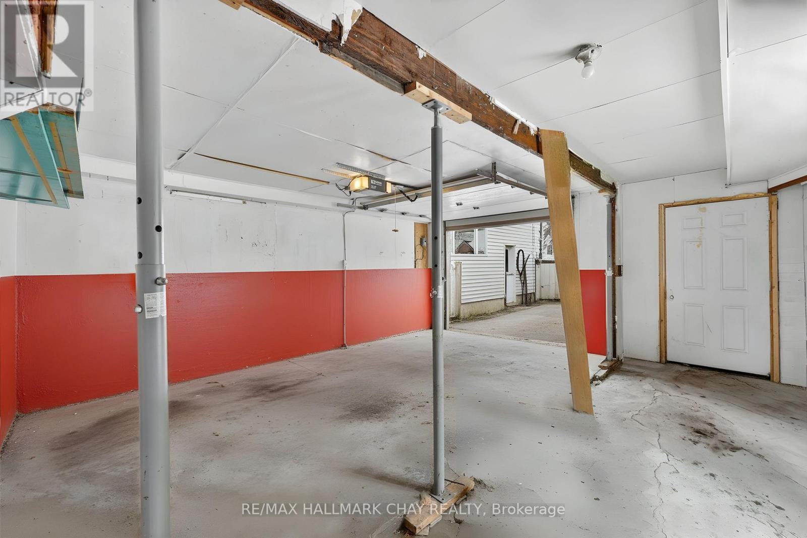 8 John Street, Springwater, Ontario  L0L 1P0 - Photo 31 - S12828836