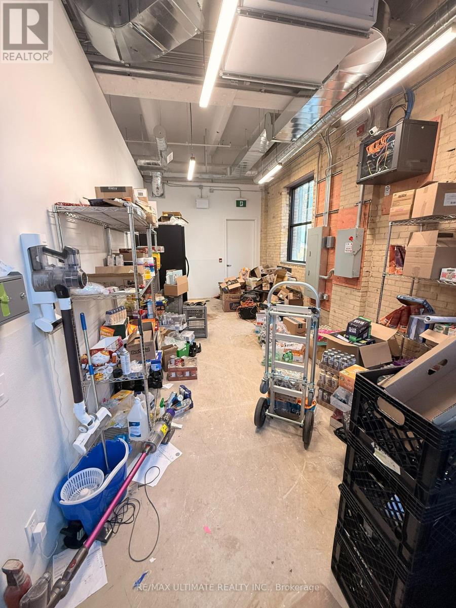 30 Powerhouse Street, Toronto, Ontario  M6H 0C6 - Photo 14 - W12818864