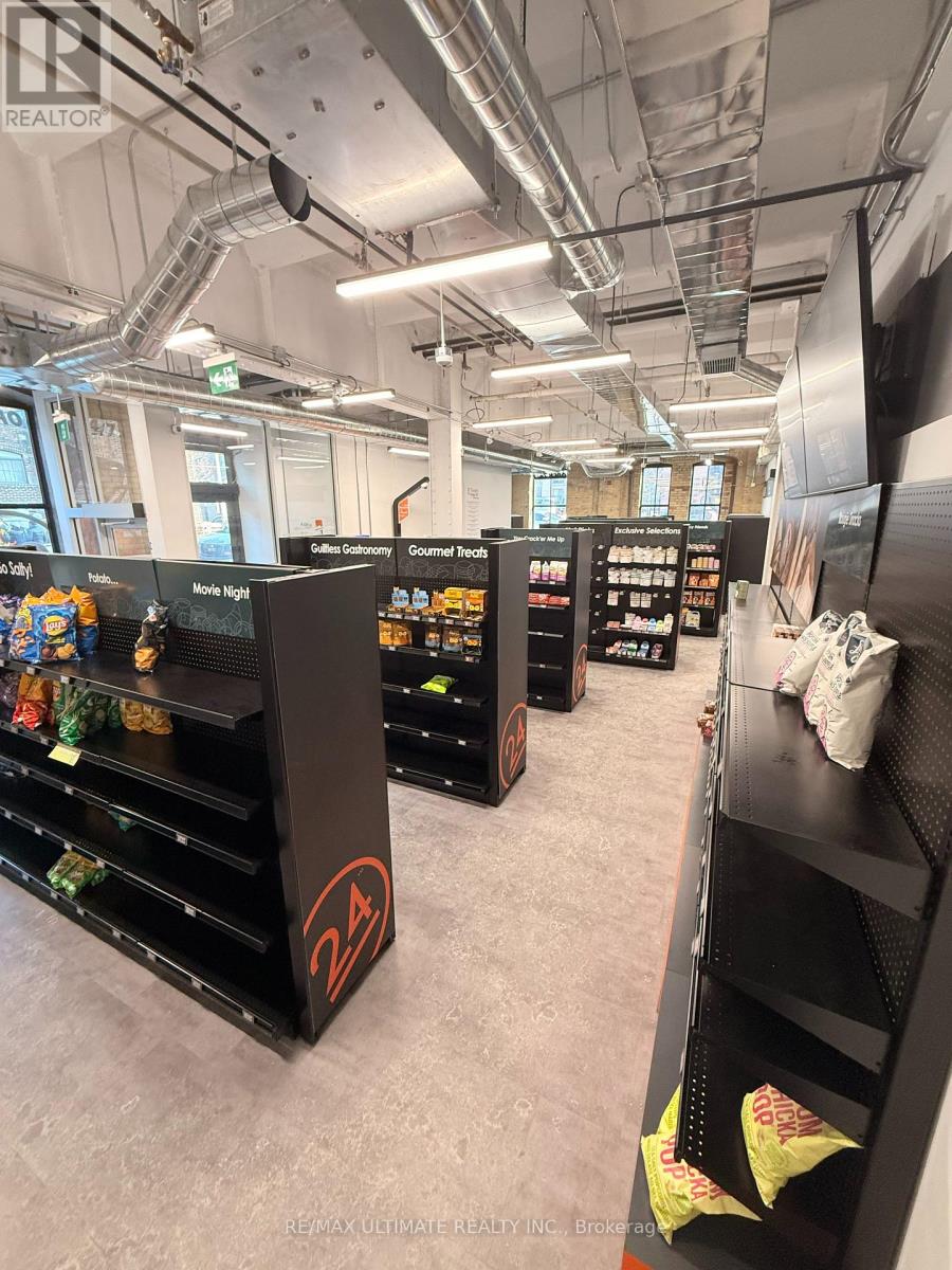 30 Powerhouse Street, Toronto, Ontario  M6H 0C6 - Photo 15 - W12818864