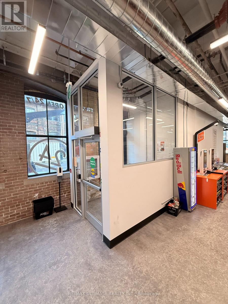 30 Powerhouse Street, Toronto, Ontario  M6H 0C6 - Photo 11 - W12818864