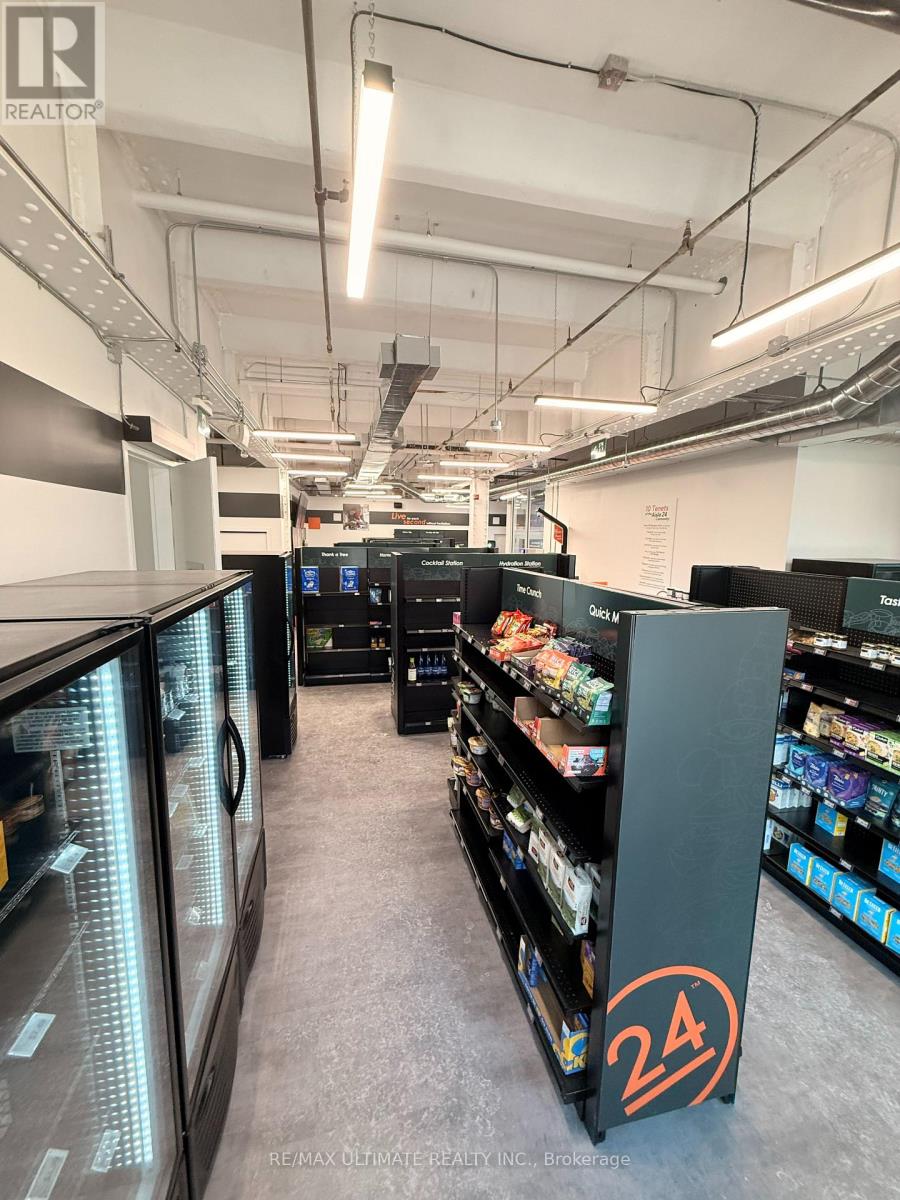 30 Powerhouse Street, Toronto, Ontario  M6H 0C6 - Photo 12 - W12818864