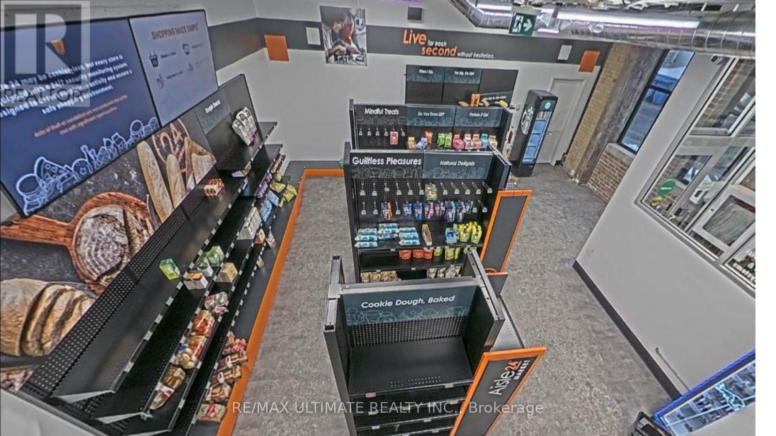 30 Powerhouse Street, Toronto, Ontario  M6H 0C6 - Photo 4 - W12818864