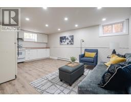 364 RATHBURN ROAD, Toronto, Ontario