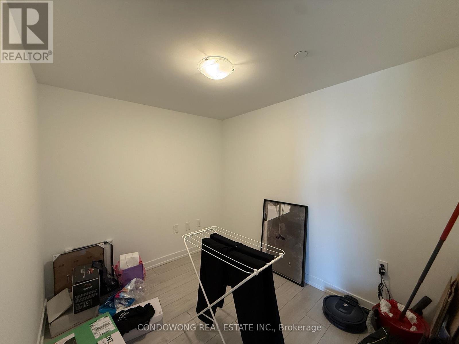 810 - 556 Marlee Avenue, Toronto, Ontario  M6B 0B1 - Photo 8 - W12828832