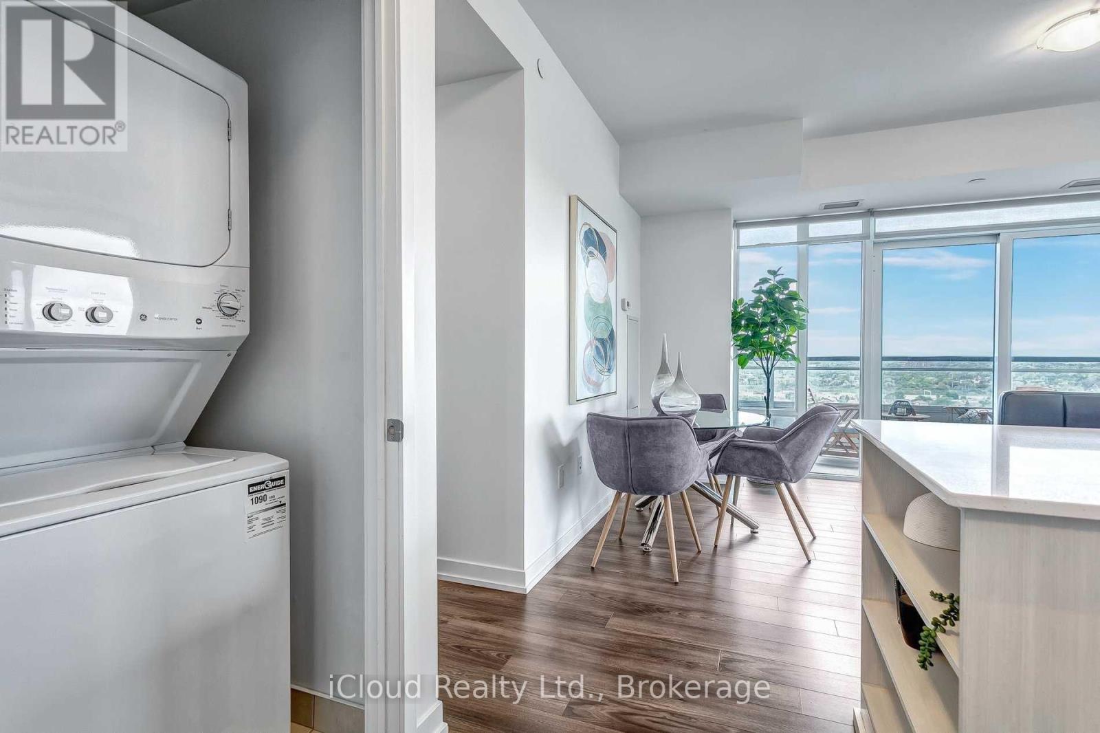 1705 - 2560 Eglinton Avenue W, Mississauga, Ontario  L5M 0Y3 - Photo 4 - W12828846