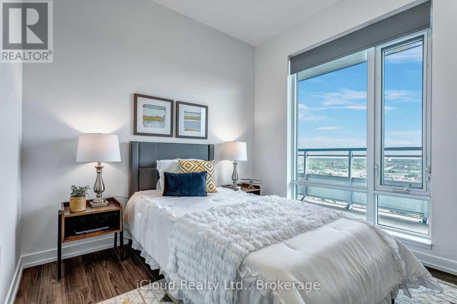 1705 - 2560 Eglinton Avenue W, Mississauga, Ontario  L5M 0Y3 - Photo 8 - W12828846