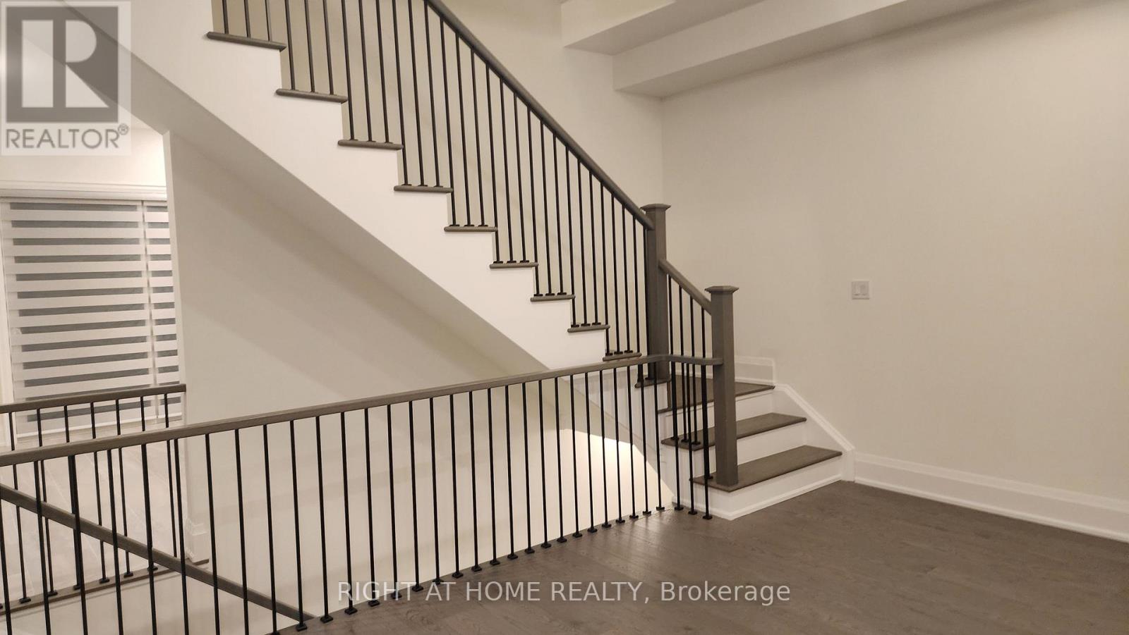 3300 Taha Gardens, Oakville, Ontario  L6M 4K1 - Photo 19 - W12828848