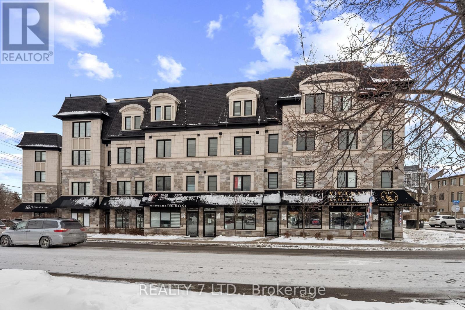 131 - 1010 Lagoon Street, Mississauga, Ontario  L5G 0B2 - Photo 2 - W12828868