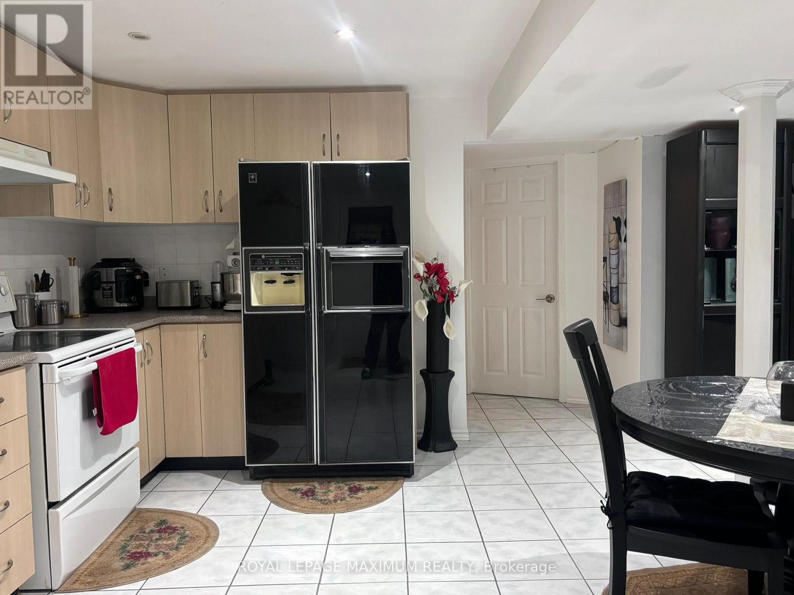 Basement - 90 Via Romano Way, Brampton, Ontario  L6P 1P3 - Photo 8 - W12828876