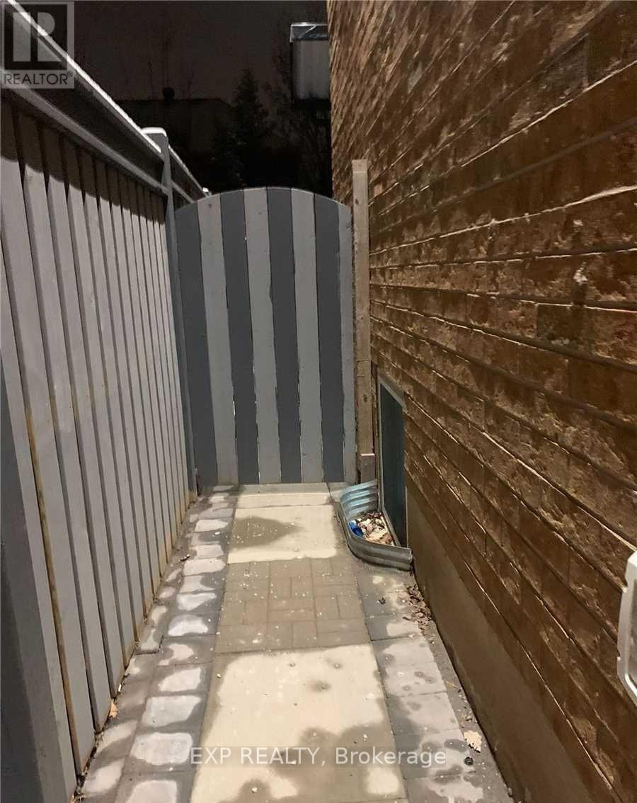 Bsmt - 2054 Kingsridge Drive, Oakville, Ontario  L6M 4Y8 - Photo 13 - W12828880