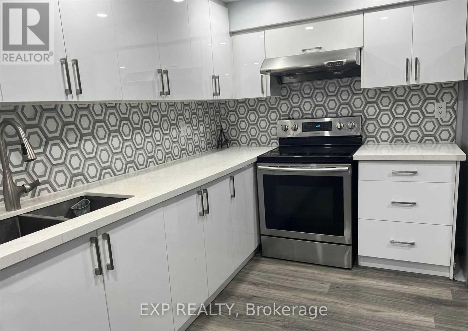 Bsmt - 2054 Kingsridge Drive, Oakville, Ontario  L6M 4Y8 - Photo 2 - W12828880