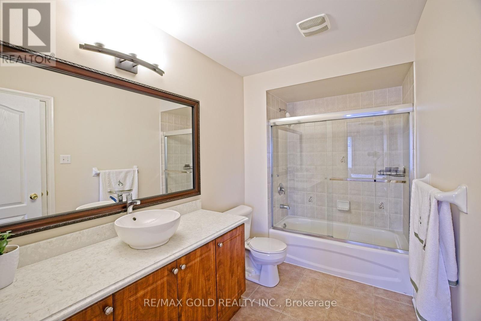 3 Spotted Owl Crescent, Brampton, Ontario  L7A 0H9 - Photo 22 - W12828884