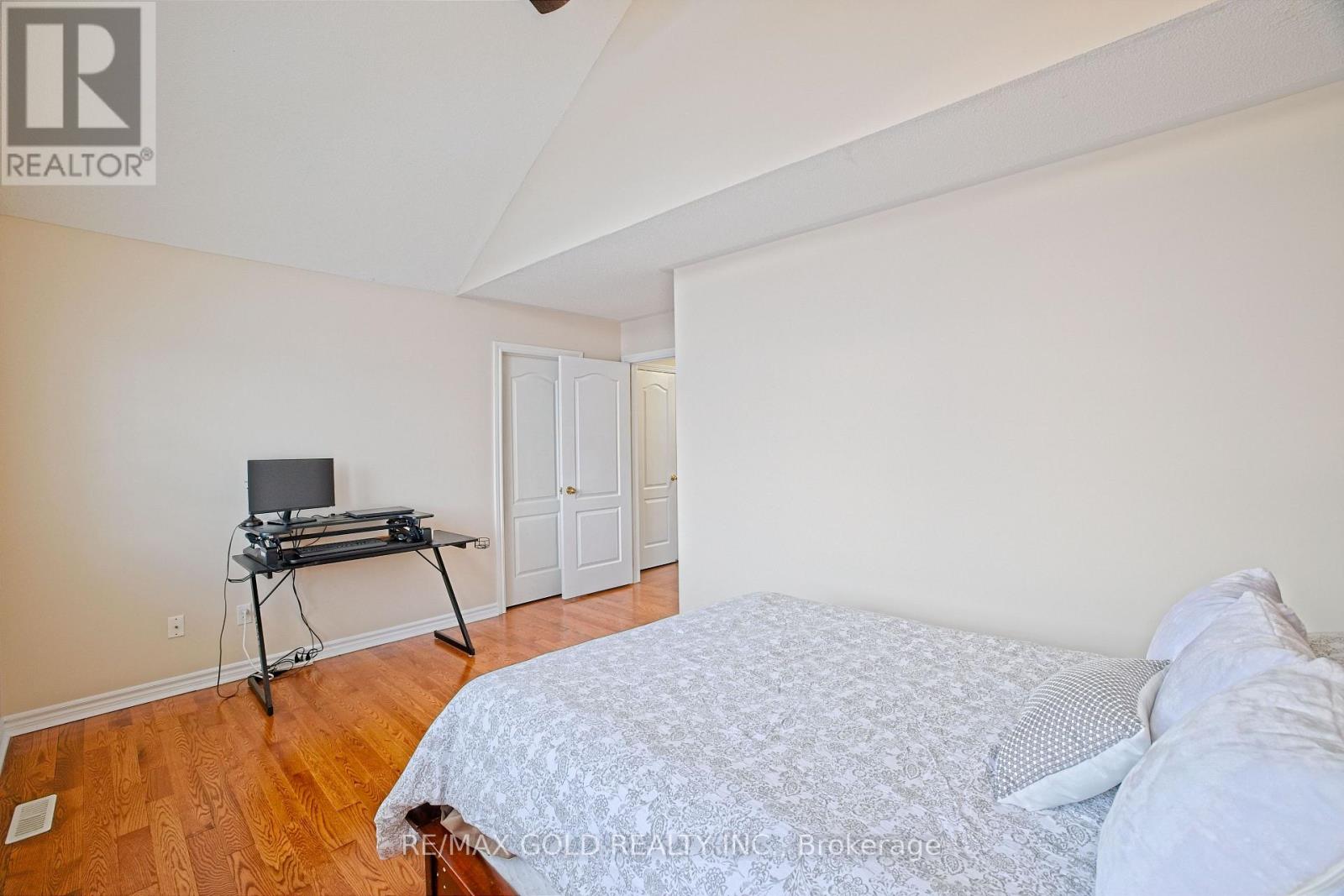 3 Spotted Owl Crescent, Brampton, Ontario  L7A 0H9 - Photo 37 - W12828884