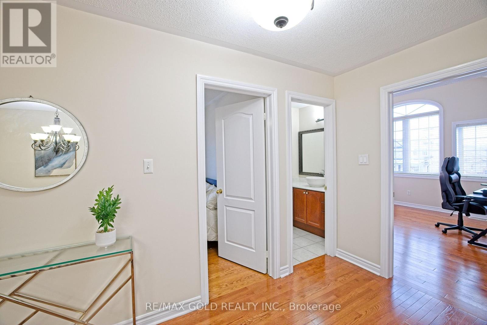 3 Spotted Owl Crescent, Brampton, Ontario  L7A 0H9 - Photo 38 - W12828884