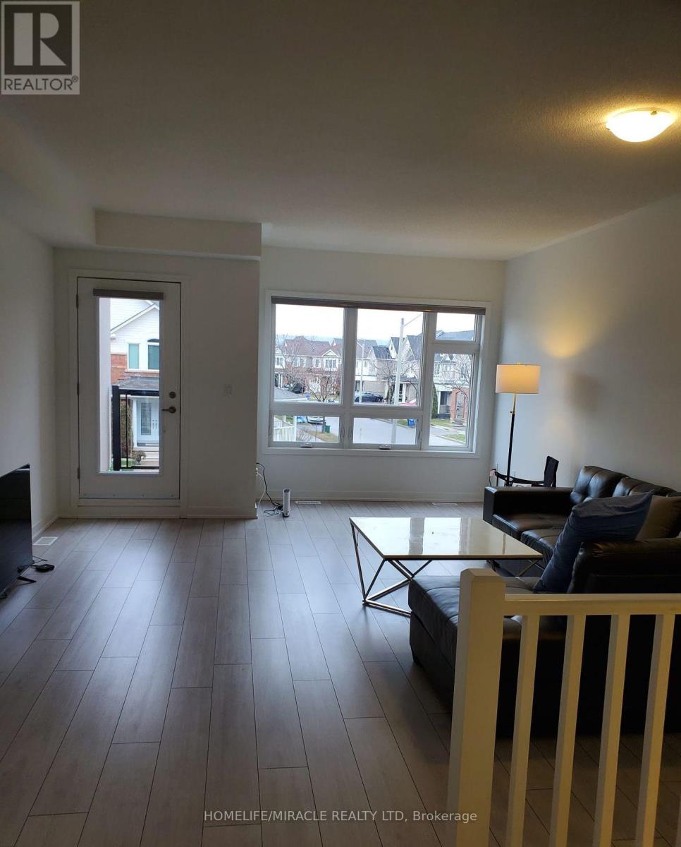 4904 Valera Road, Burlington, Ontario  L7M 0M4 - Photo 5 - W12828916