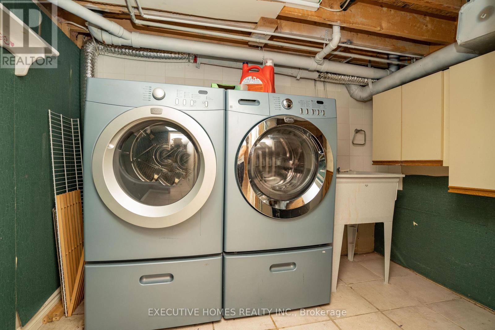 10 Safari Court, Brampton (Snelgrove), Ontario  L7A 1G8 - Photo 33 - W12828926