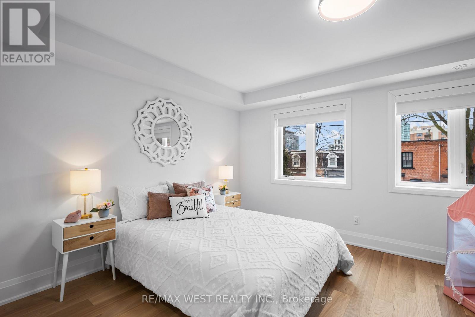 64 Gwynne Avenue, Toronto, Ontario  M6K 2C4 - Photo 26 - W12828930