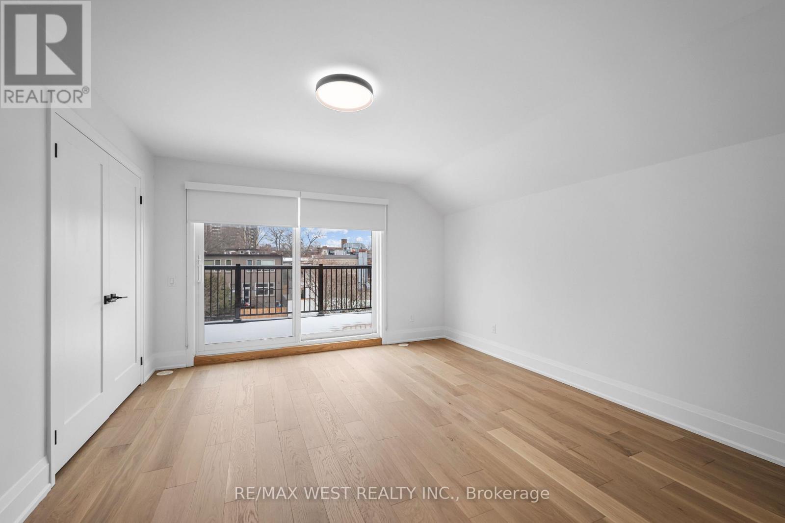 64 Gwynne Avenue, Toronto, Ontario  M6K 2C4 - Photo 31 - W12828930