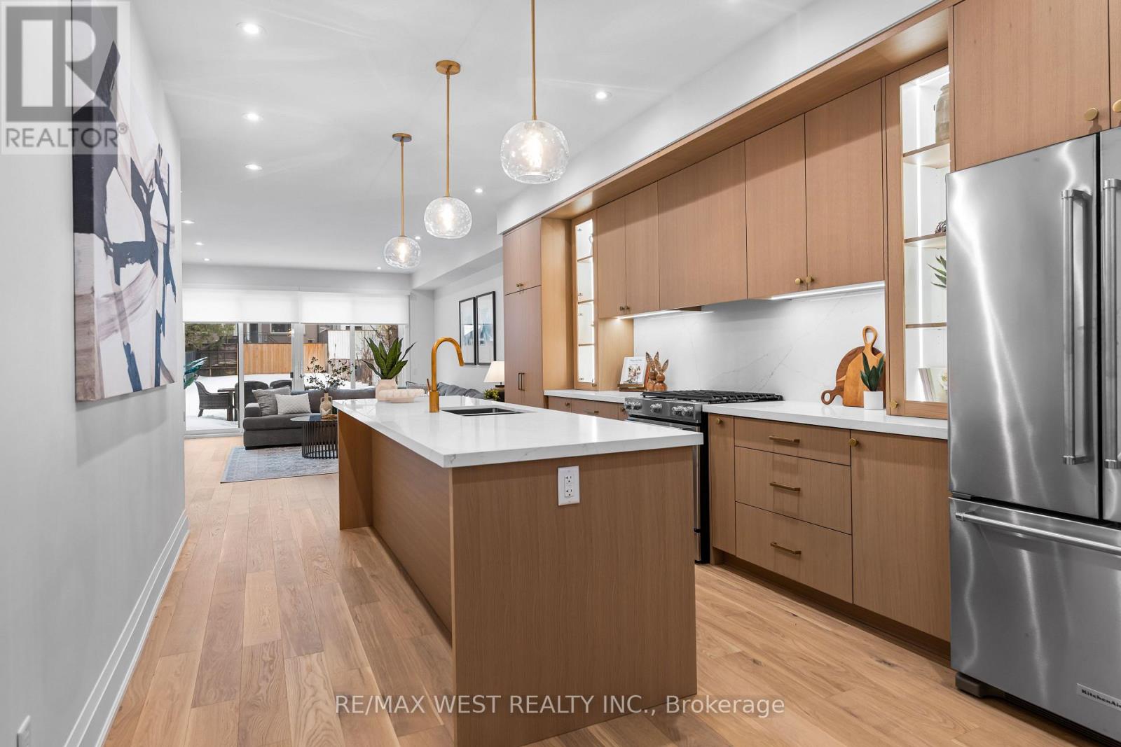 64 Gwynne Avenue, Toronto, Ontario  M6K 2C4 - Photo 9 - W12828930