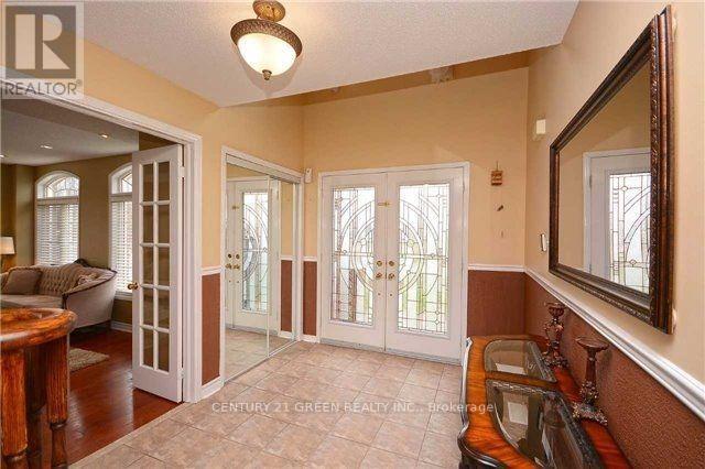 Main - 1046 Freeman Trail, Milton, Ontario  L9T 5T3 - Photo 3 - W12828946