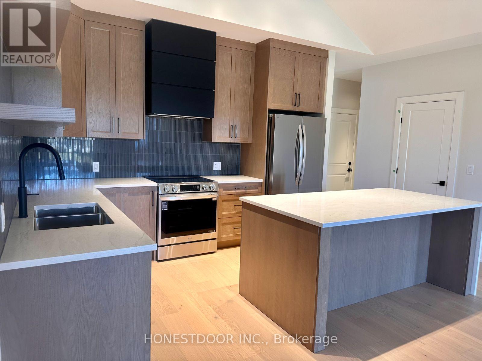 300 Hilversum Lane, Ottawa, Ontario  K0A 1L0 - Photo 6 - X12828820