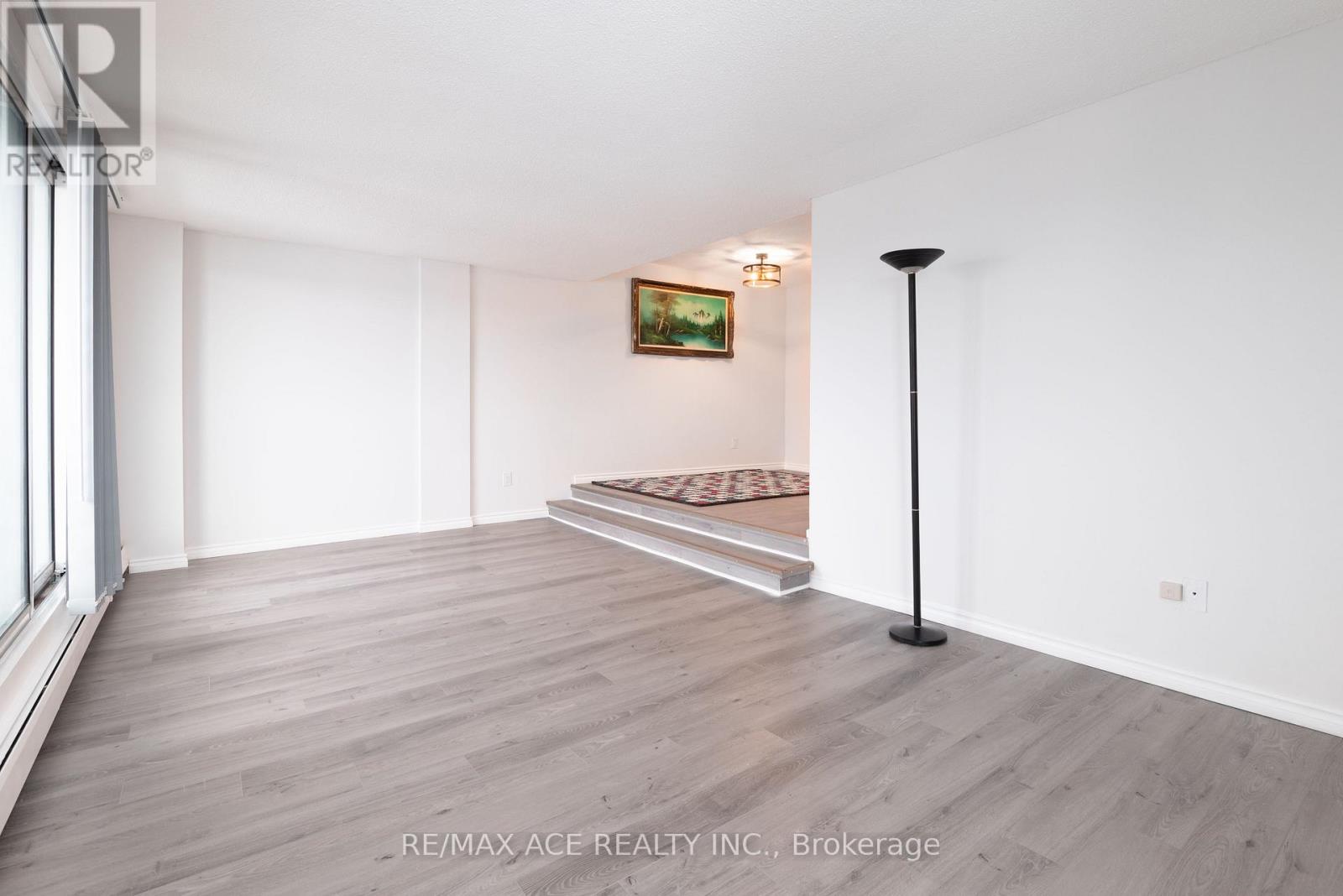 1506 - 1171 Ambleside Drive, Ottawa, Ontario  K2B 8E1 - Photo 10 - X12828882