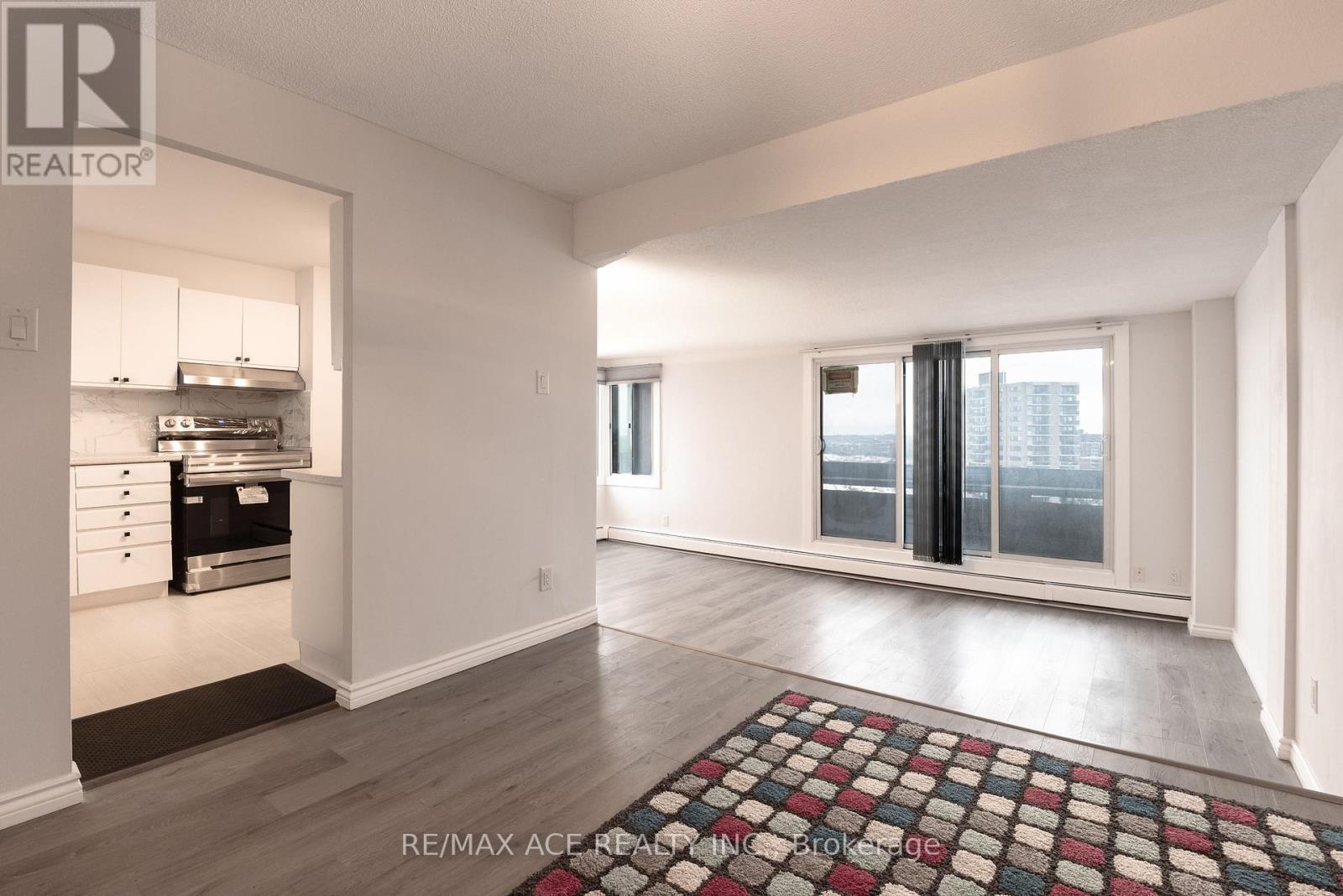 1506 - 1171 Ambleside Drive, Ottawa, Ontario  K2B 8E1 - Photo 6 - X12828882