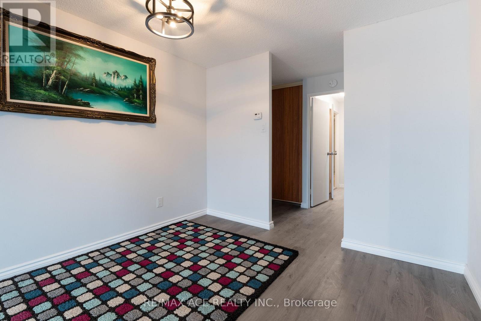 1506 - 1171 Ambleside Drive, Ottawa, Ontario  K2B 8E1 - Photo 7 - X12828882