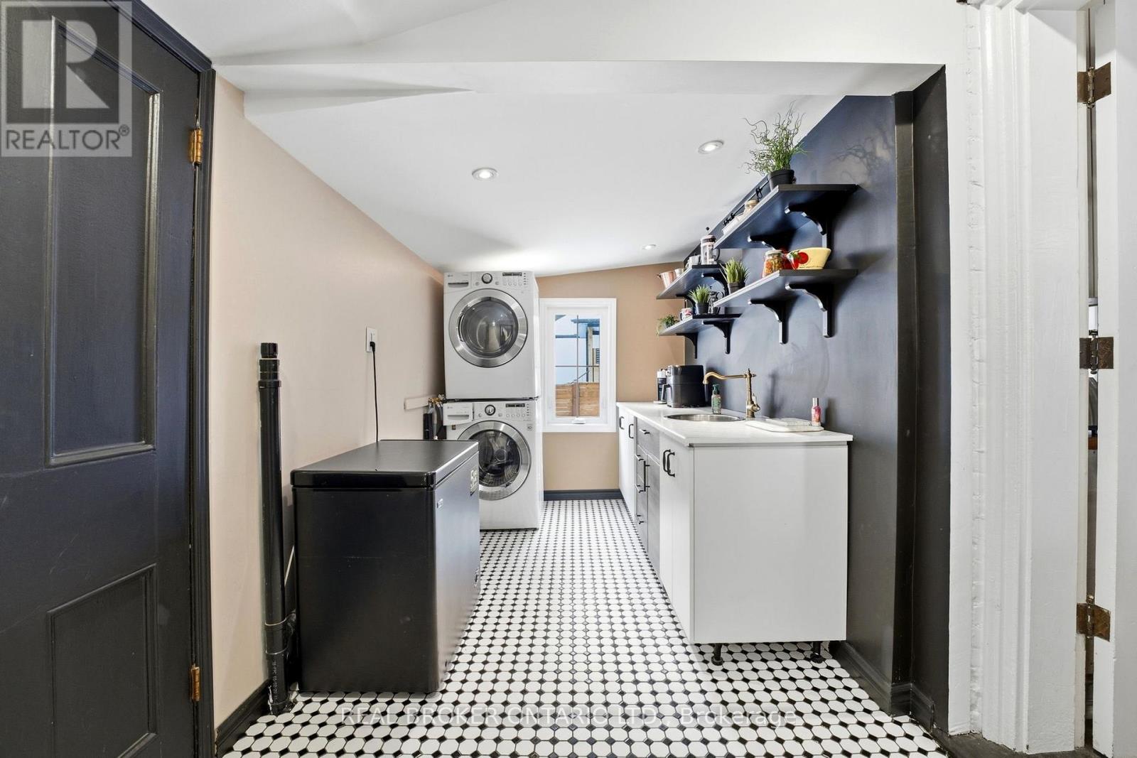 259 Western Avenue, Norfolk, Ontario  N4B 1R9 - Photo 30 - X12828918